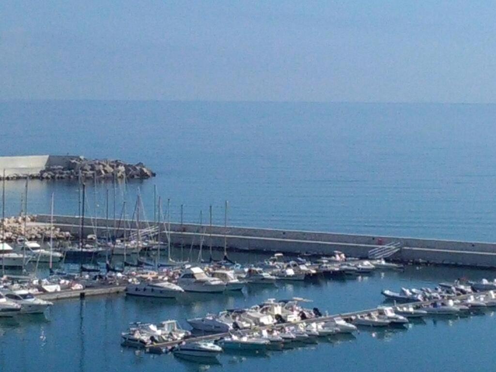 La Stanza Vicino Al Mare , Una Camera Da Letto E Bagno Con Balcone Vista Mare Apartment Balestrate Luaran gambar