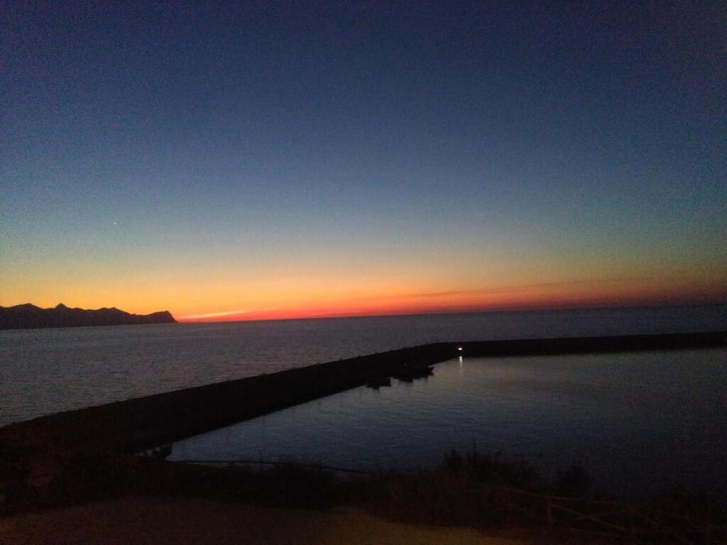 La Stanza Vicino Al Mare , Una Camera Da Letto E Bagno Con Balcone Vista Mare Apartment Balestrate Luaran gambar